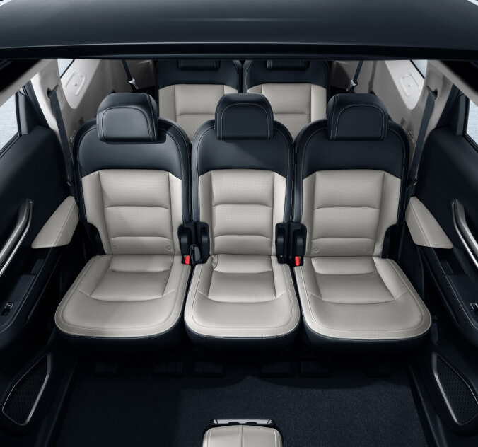 Okavango Second Row Space - M