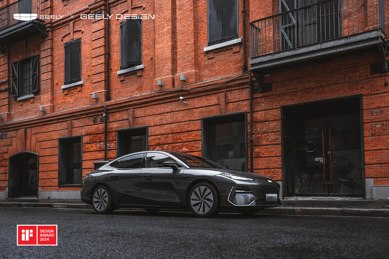 E8 exterior